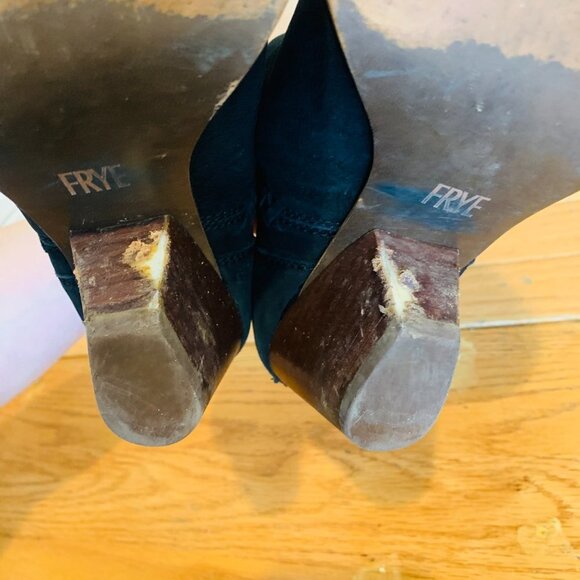 Frye Regina Heel Ankle Boot - Size 8 - Picture 16 of 16